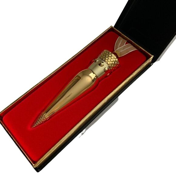 LOUBOUTIN Lipstick!  - Picture 5 of 8
